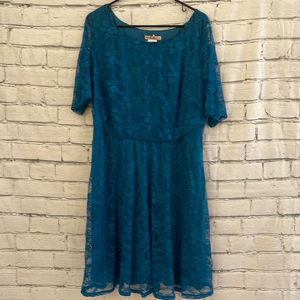 Women’s teal lace overlay dress 2X
